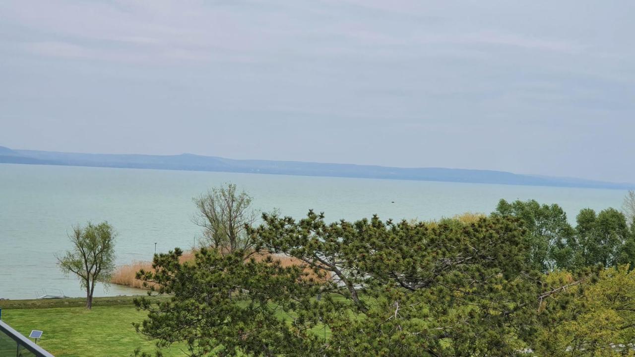 Napfény Resort Exclusive Balatonlelle Kültér fotó